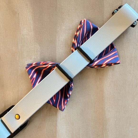 Buffalo Bills Dog Bow Tie - Picture 3 of 3